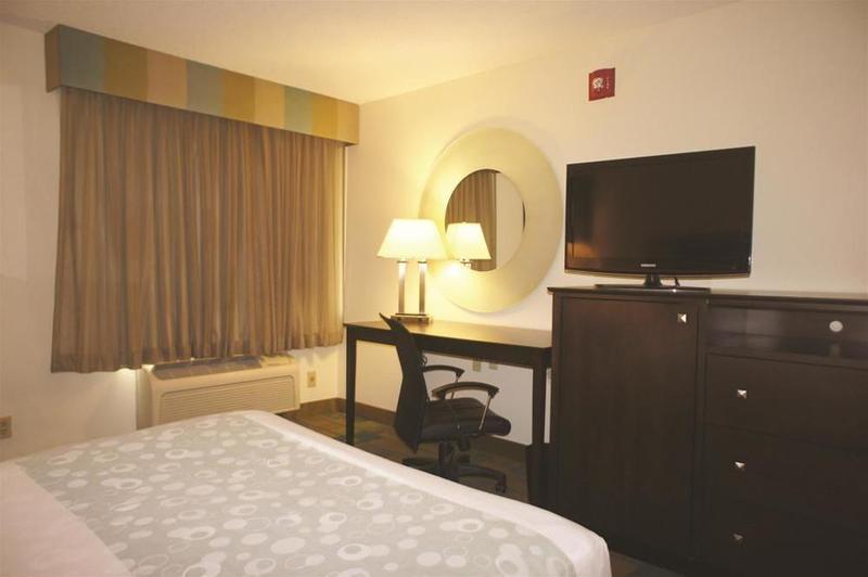 Wyndham Garden Columbia-Ft Jackson Hotel Eksteriør billede